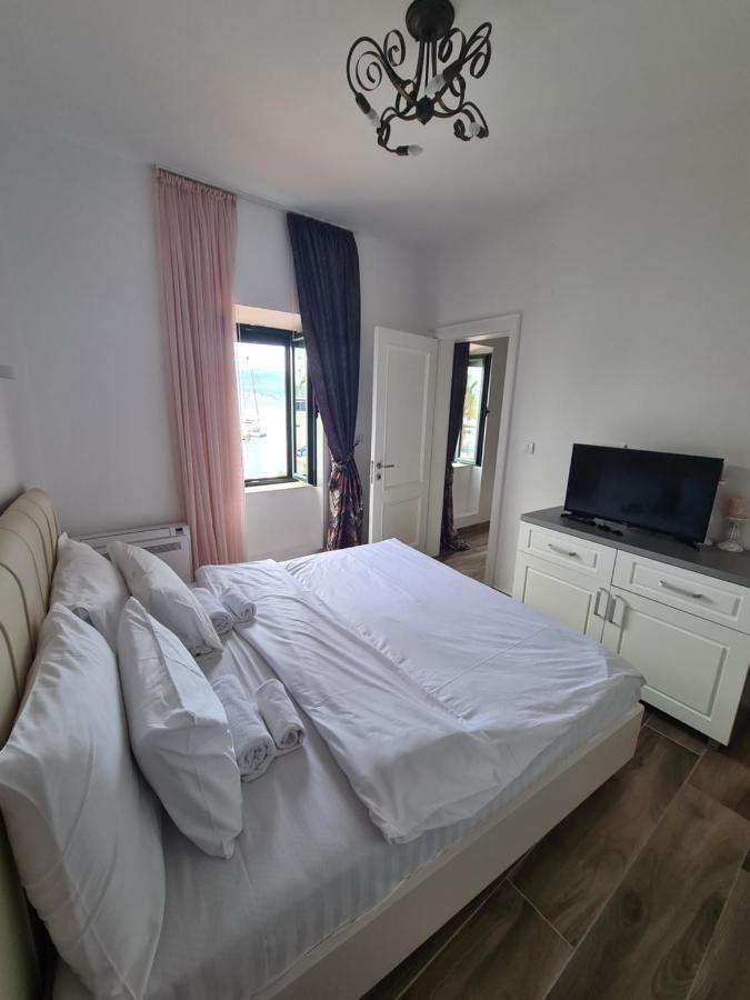 Rustico Apartments Tivat Eksteriør billede