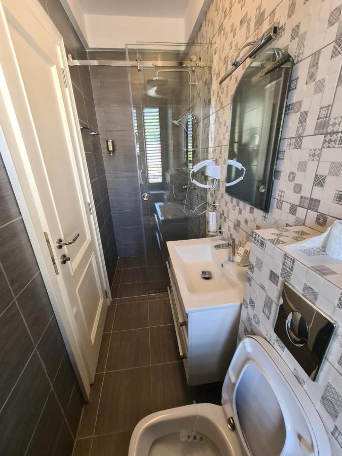 Rustico Apartments Tivat Eksteriør billede