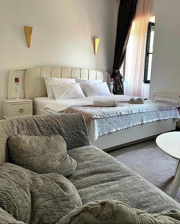 Rustico Apartments Tivat Eksteriør billede