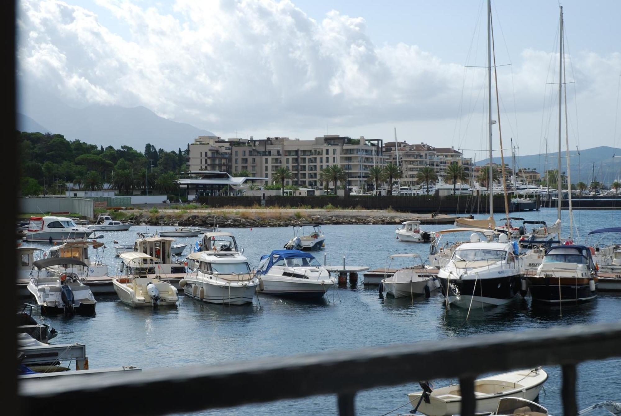 Rustico Apartments Tivat Eksteriør billede