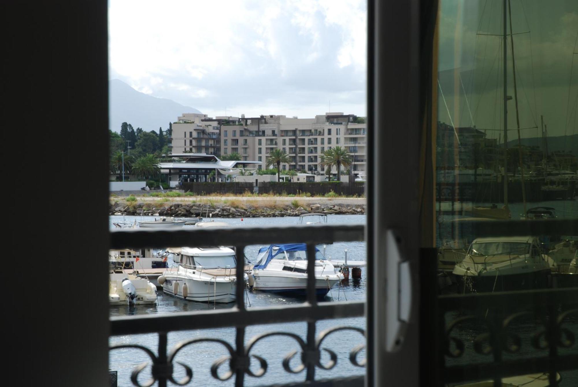 Rustico Apartments Tivat Eksteriør billede